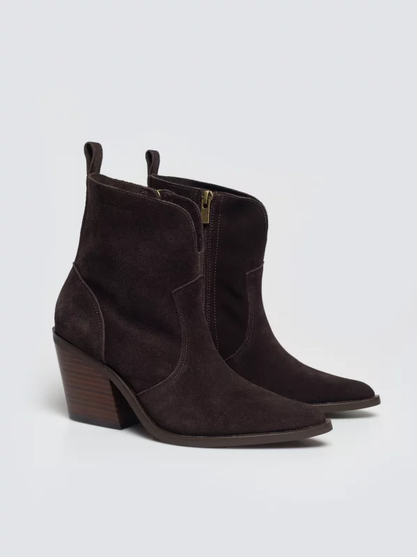 Botki damskie ze skóry zamszowej brązowe TT274956 803