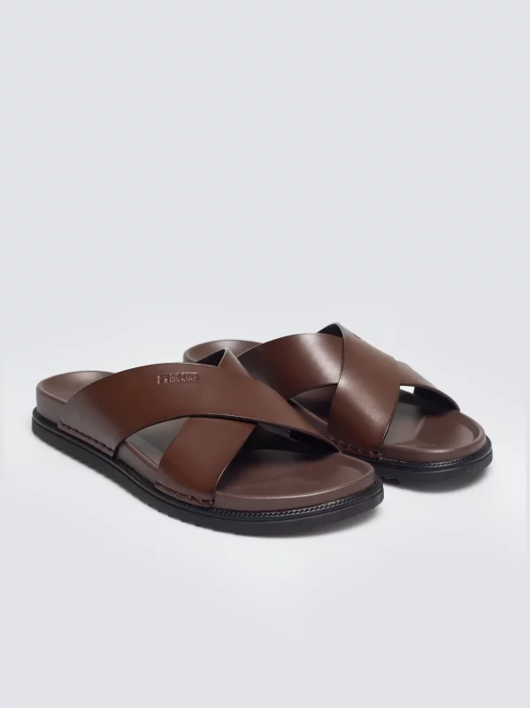 Klapki męskie skórzane brązowe TT174218 803