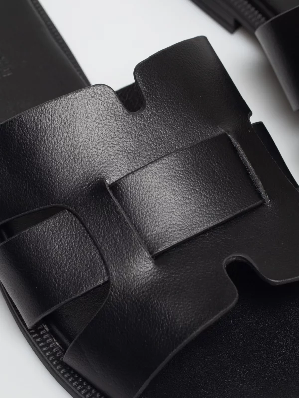 Klapki damskie skórzane czarne TT274470 906