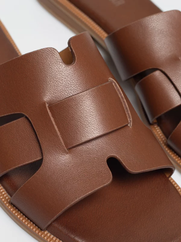 Klapki damskie skórzane brązowe TT274472 803