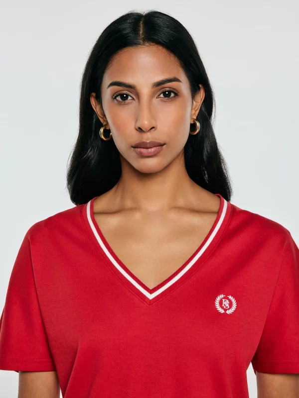 Sukienka damska dzianinowa z niewielkim haftem czerwona Zorkana 603