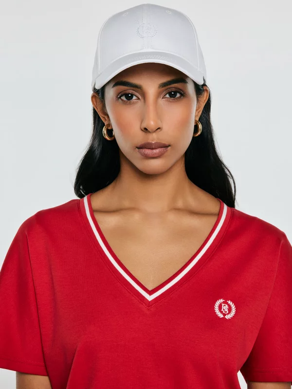 Czapka z daszkiem z haftem biała Centi 101