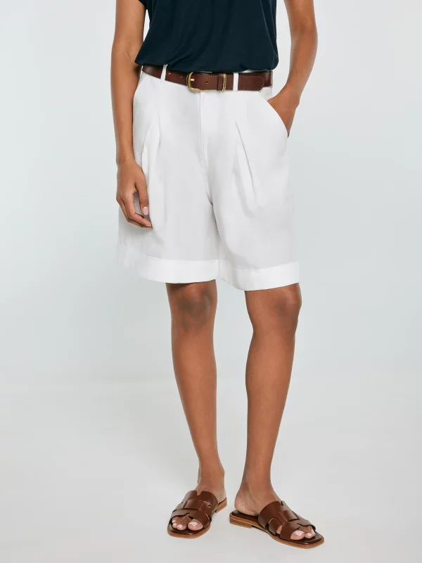 Szorty damskie z domieszką lnu kremowe Maryliana 100