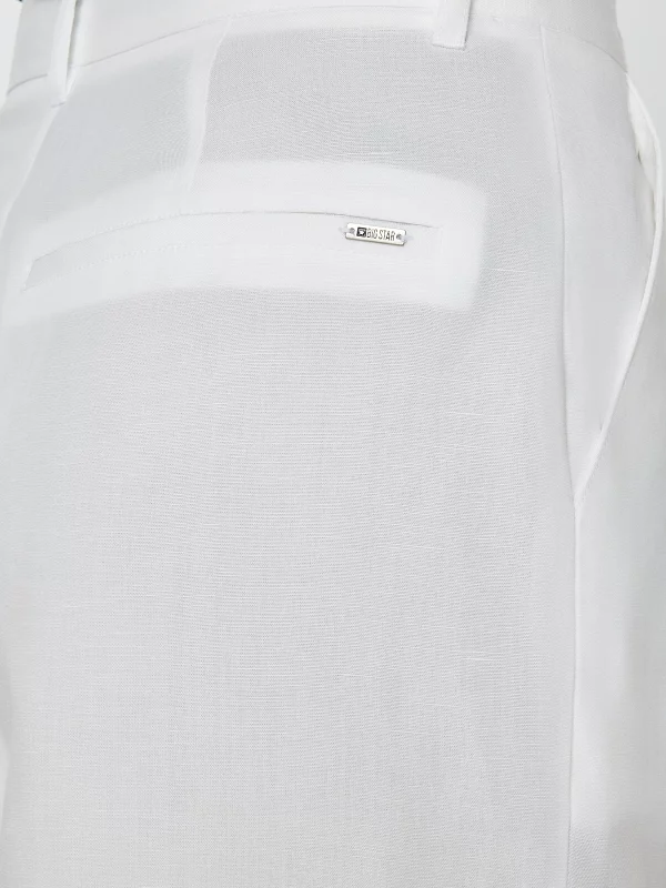 Szorty damskie z domieszką lnu kremowe Maryliana 100