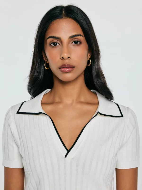 Koszulka damska polo z kontrastowym wykończeniem biała Micka 100