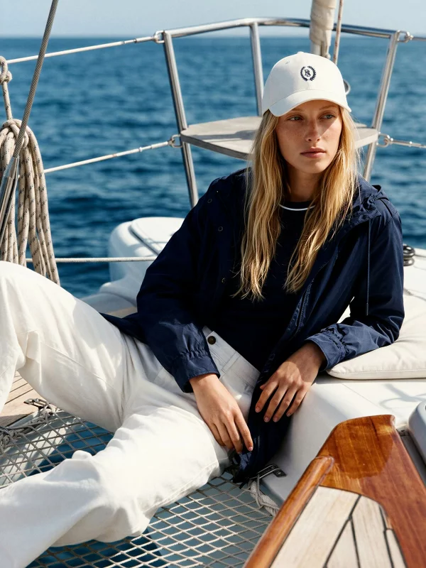 Koszulka damska z kontrastowym wykończeniem granatowa Lemoure 403