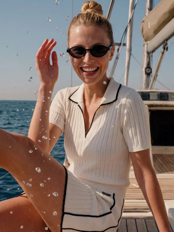 Koszulka damska polo z kontrastowym wykończeniem biała Micka 100