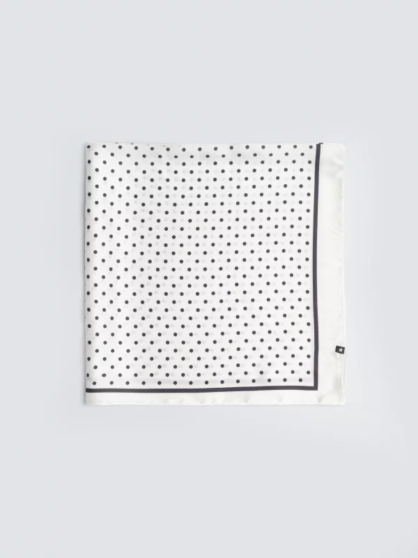 Apaszka damska w czarne kropki biała Hameli 100