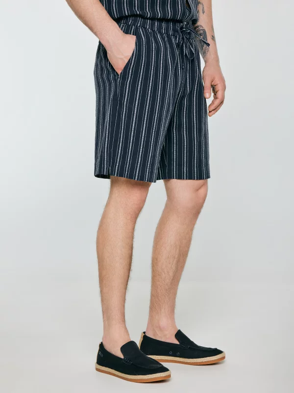 Szorty męskie z domieszką lnu granatowe Gofrisz 403