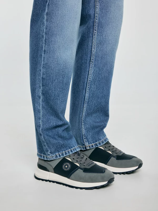 Sneakersy męskie z szarymi wstawkami granatowe UU174203 403