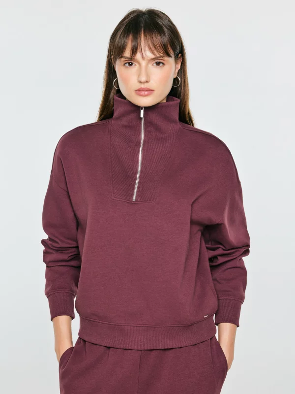 Bluza damska z golfem bordowa Dariana 604