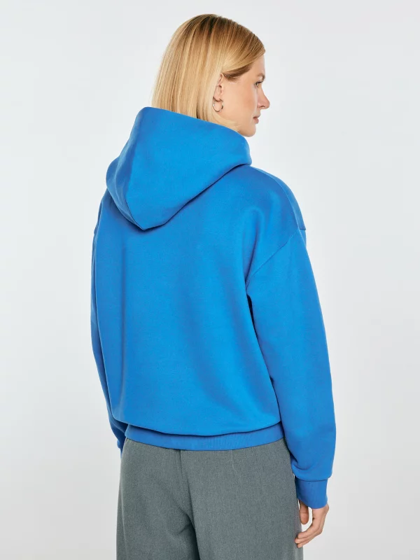 Bluza damska z kapturem i haftowanym logo niebieska Afraja 401