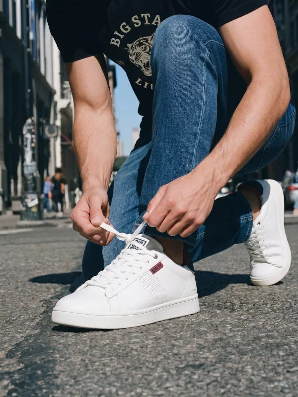 Sneakersy męskie białe UU174038 101