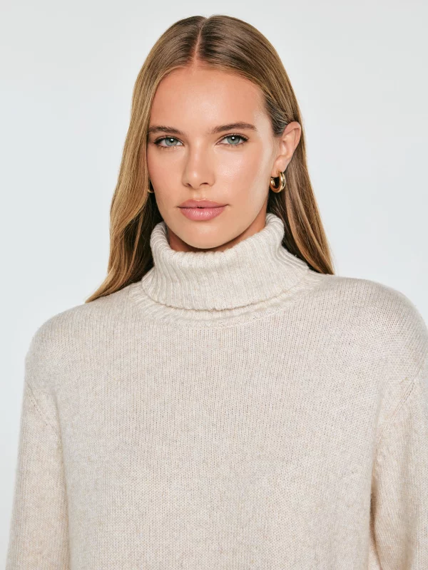 Sweter damski z golfem beżowy Hela 800