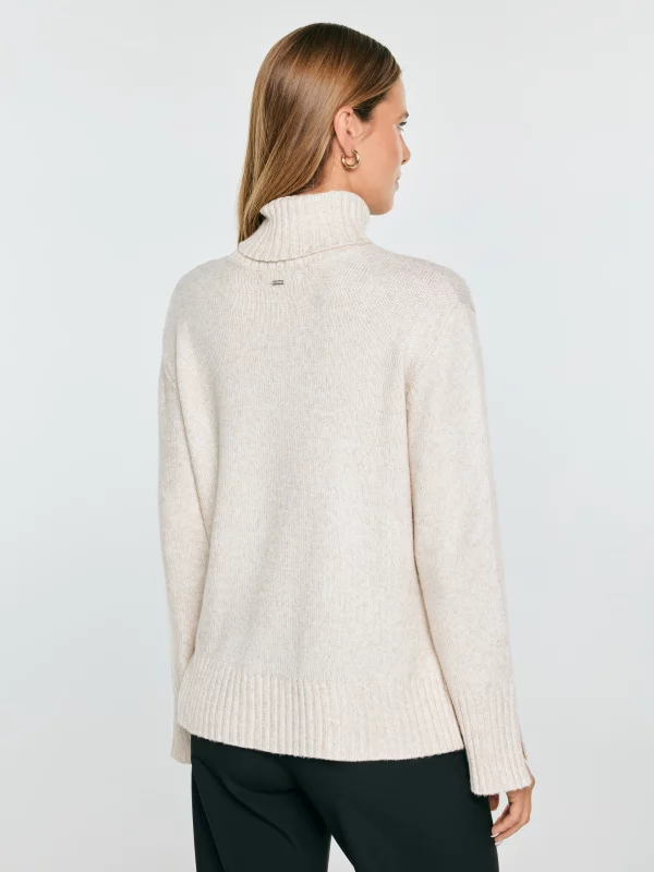 Sweter damski z golfem beżowy Hela 800