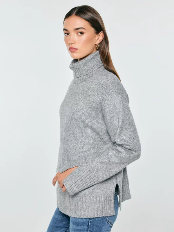 Sweter damski z golfem szary Hela 903