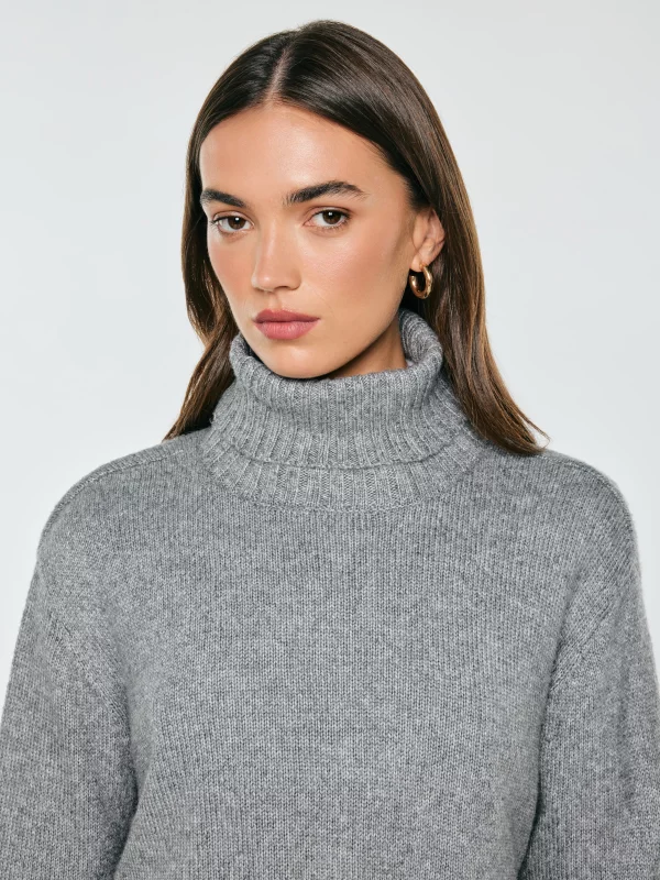 Sweter damski z golfem szary Hela 903