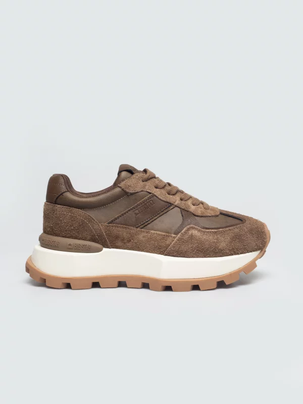 Sneakersy damskie ze skóry naturalnej zamszowej brązowe UU274654 803